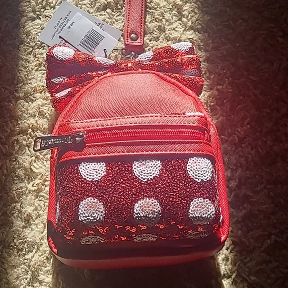 NWT Minnie Mouse Loungefly belt bag - Picture 1 of 4